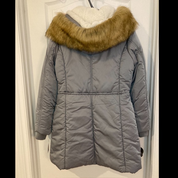 Winter coat - Picture 2 of 6